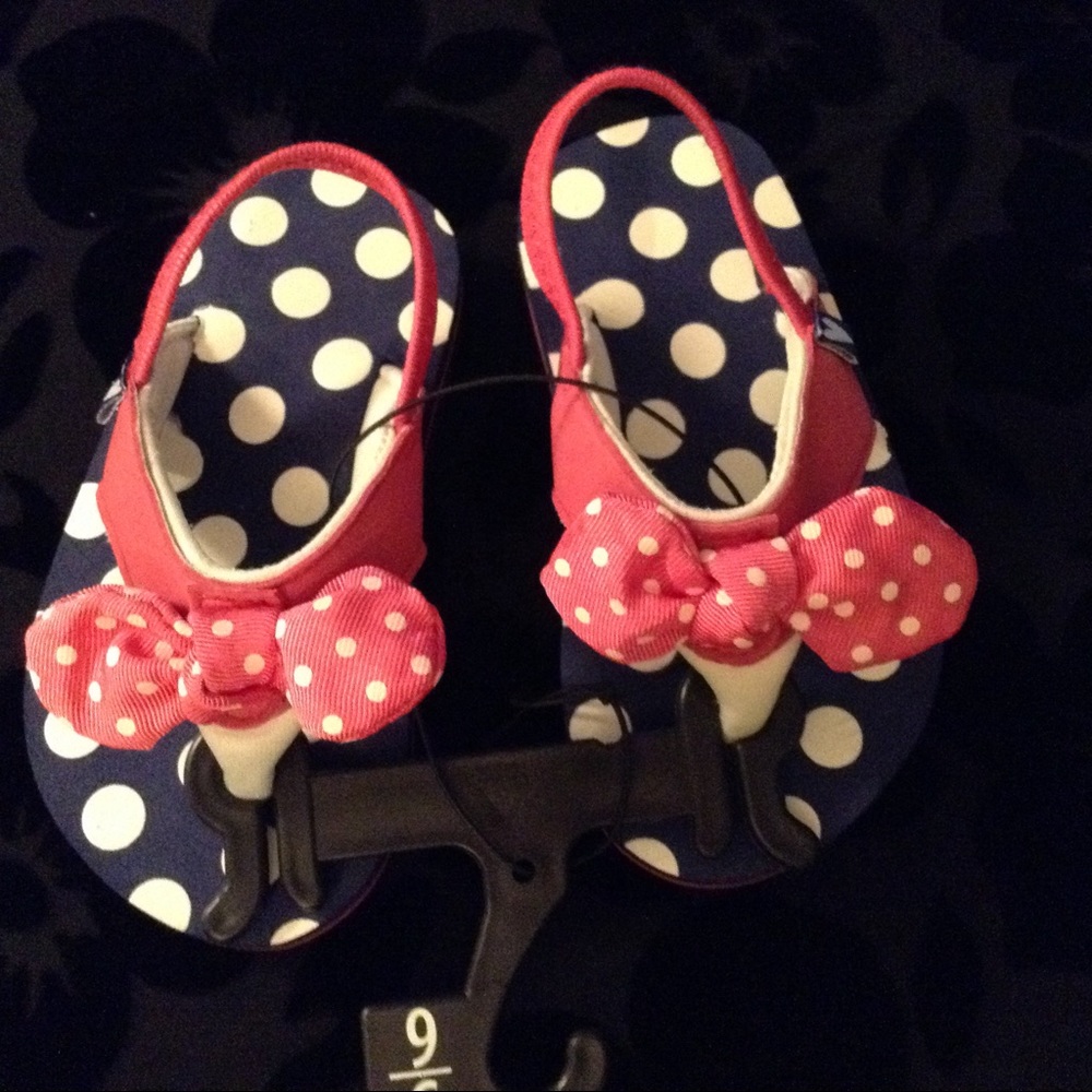Girls sandals